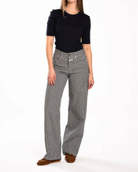 Closed - Nikka Mid-rise Jean