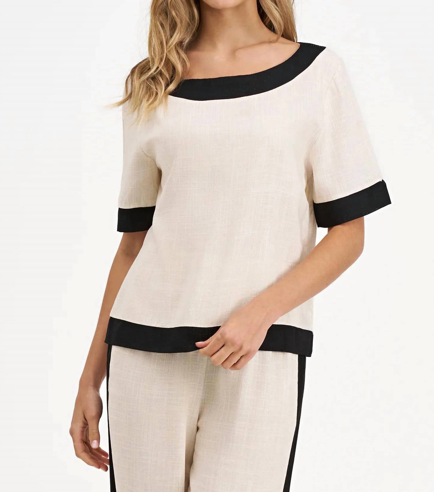 M Made In Italy - Short Sleeve Round Neck Top