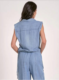 Elan - Sleeveless Collared Top