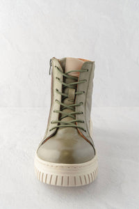 Gelato - Women's Tenor Lace Up Boots