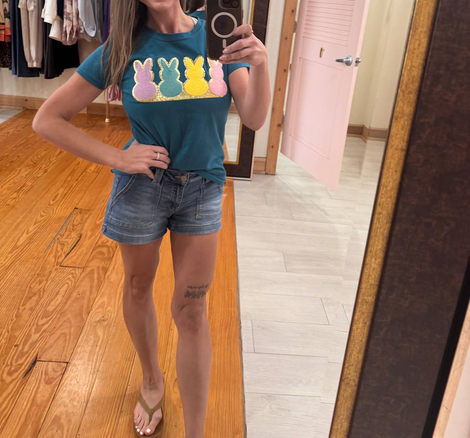 Anniston Collective - Peep Parade Tee