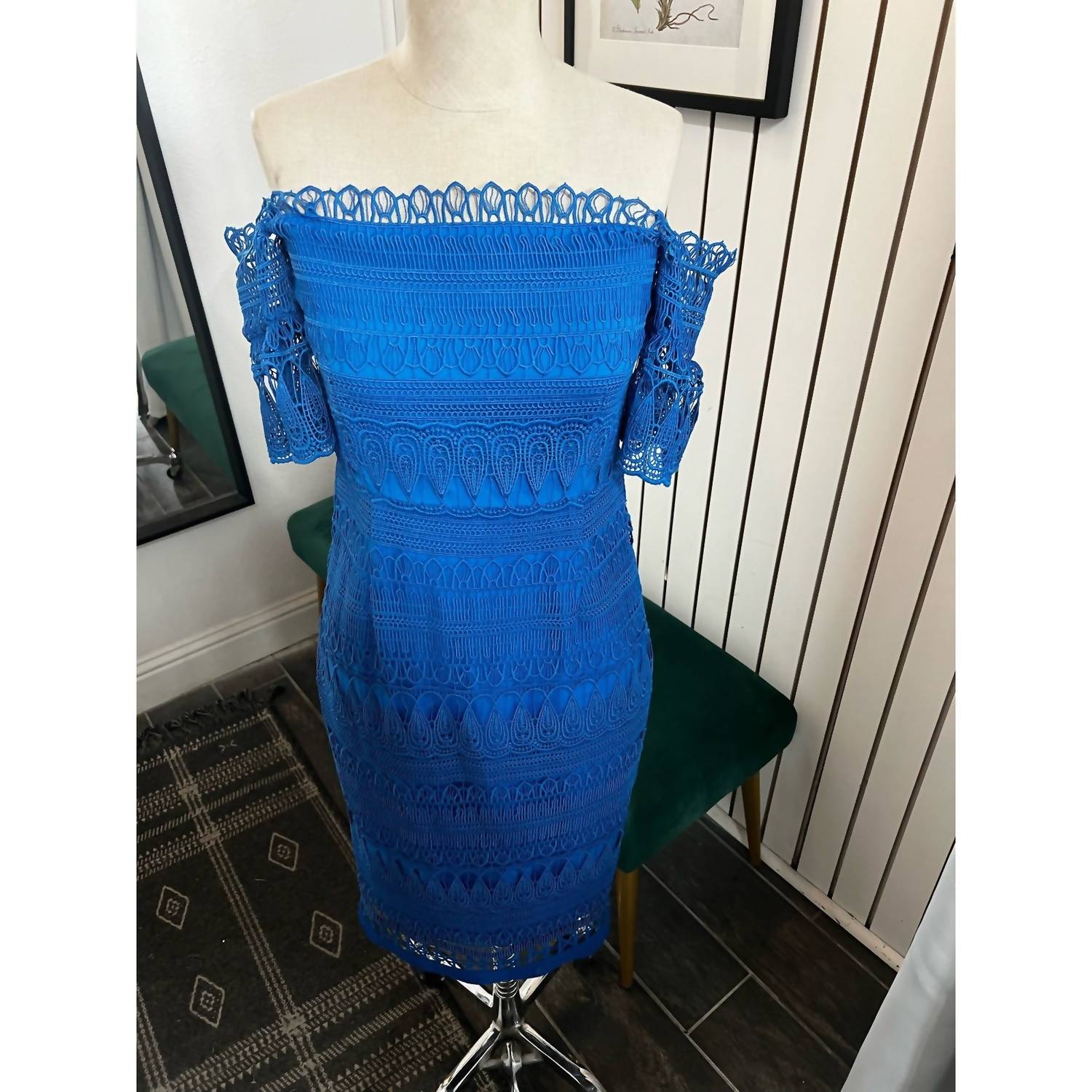 Saylor - Mariah Lace Midi Dress