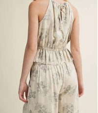 MIOU MUSE Greta Print Sleeveless Top in grey - women's blouse - detail view
