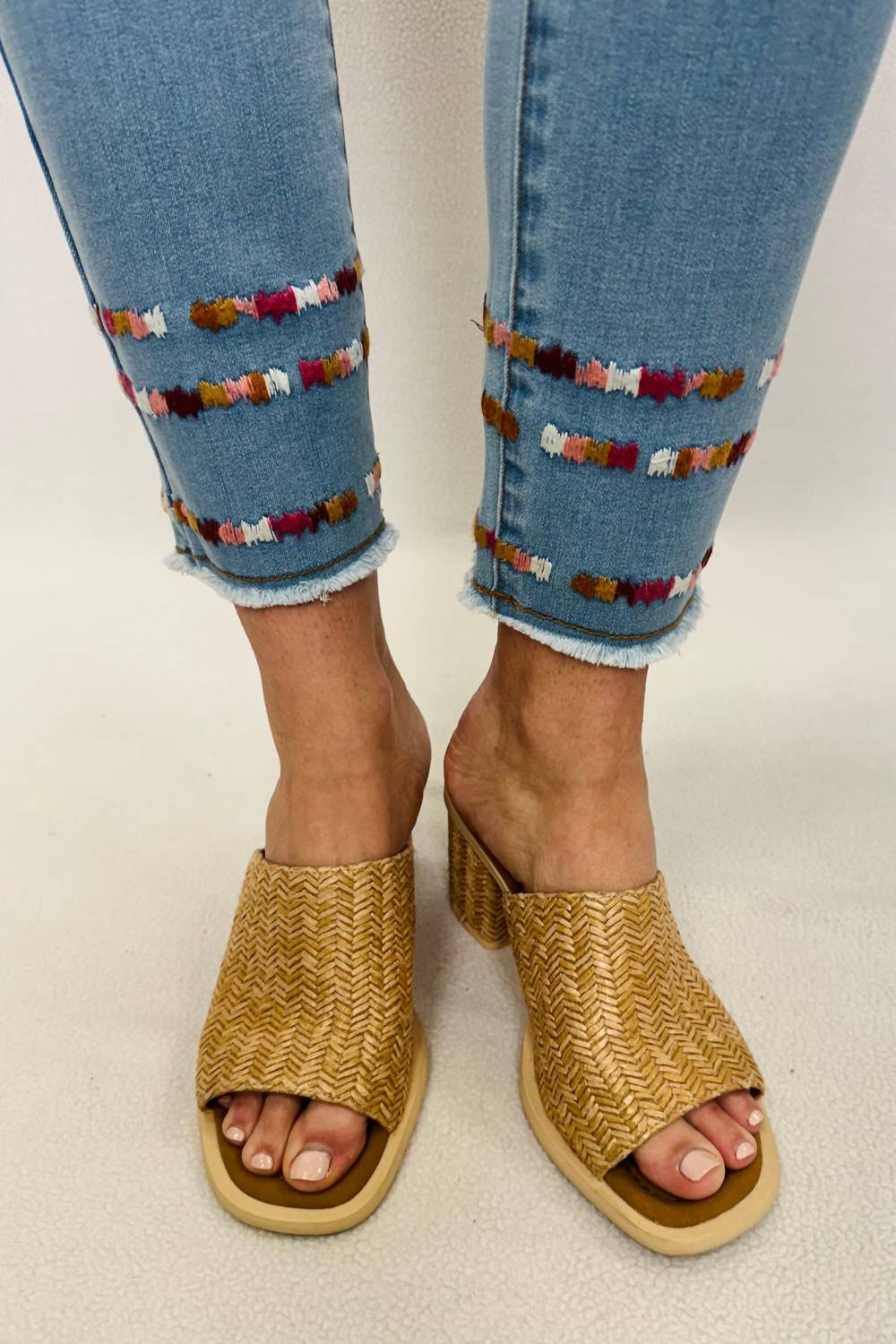 Tribal - Audrey Pull-on Slim Ankle Jeans With Embroidery