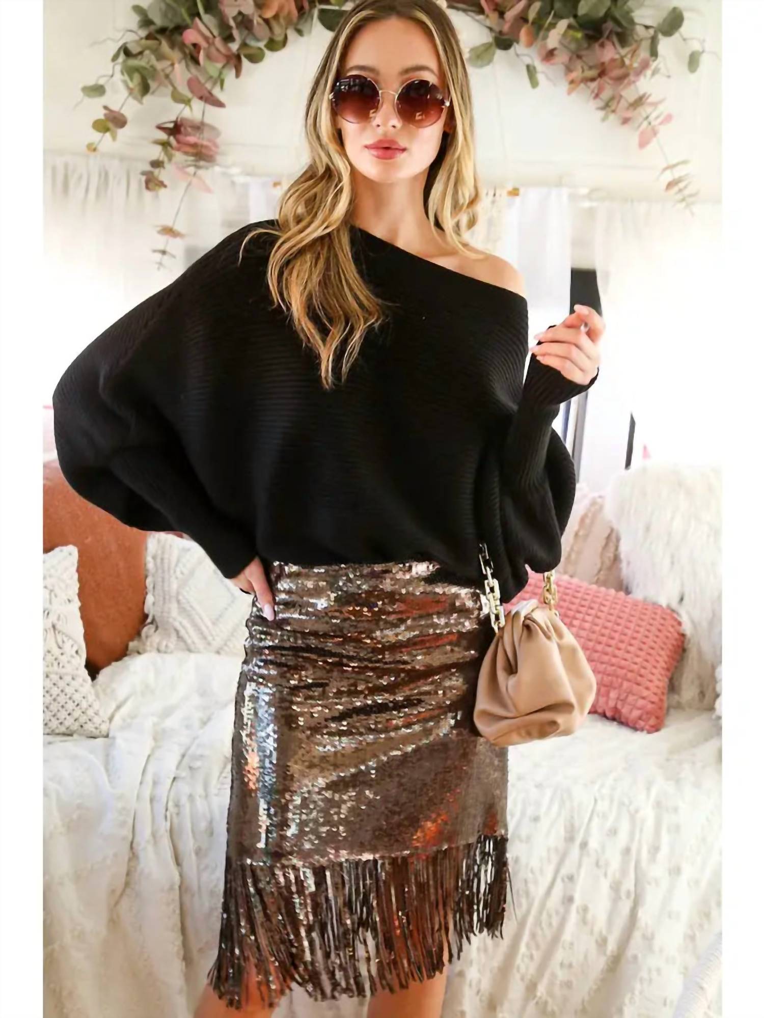 Vine & Love - Boat Neck Loose Fit Sweater
