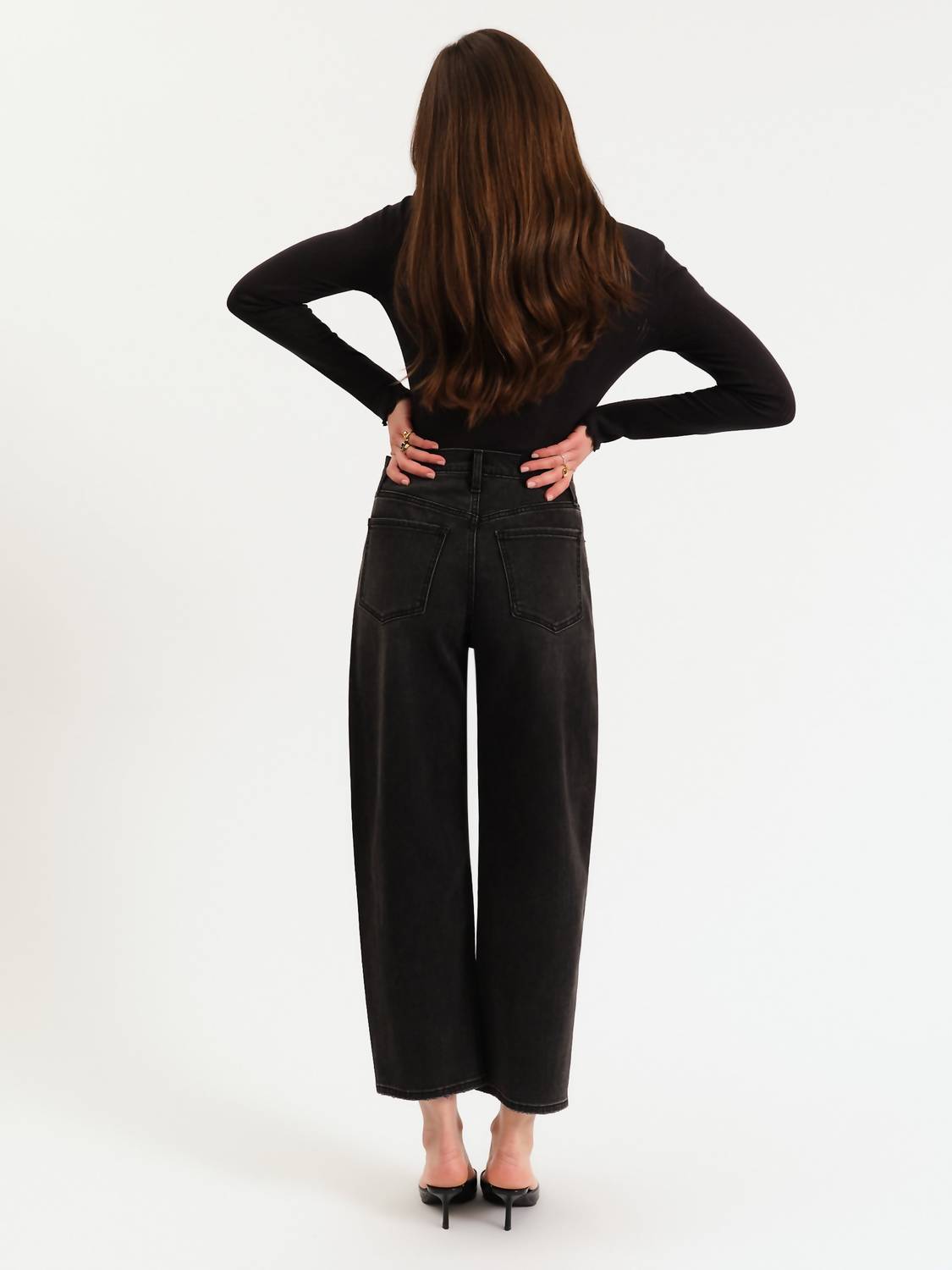 Daze - Westward Barrel Leg Jeans