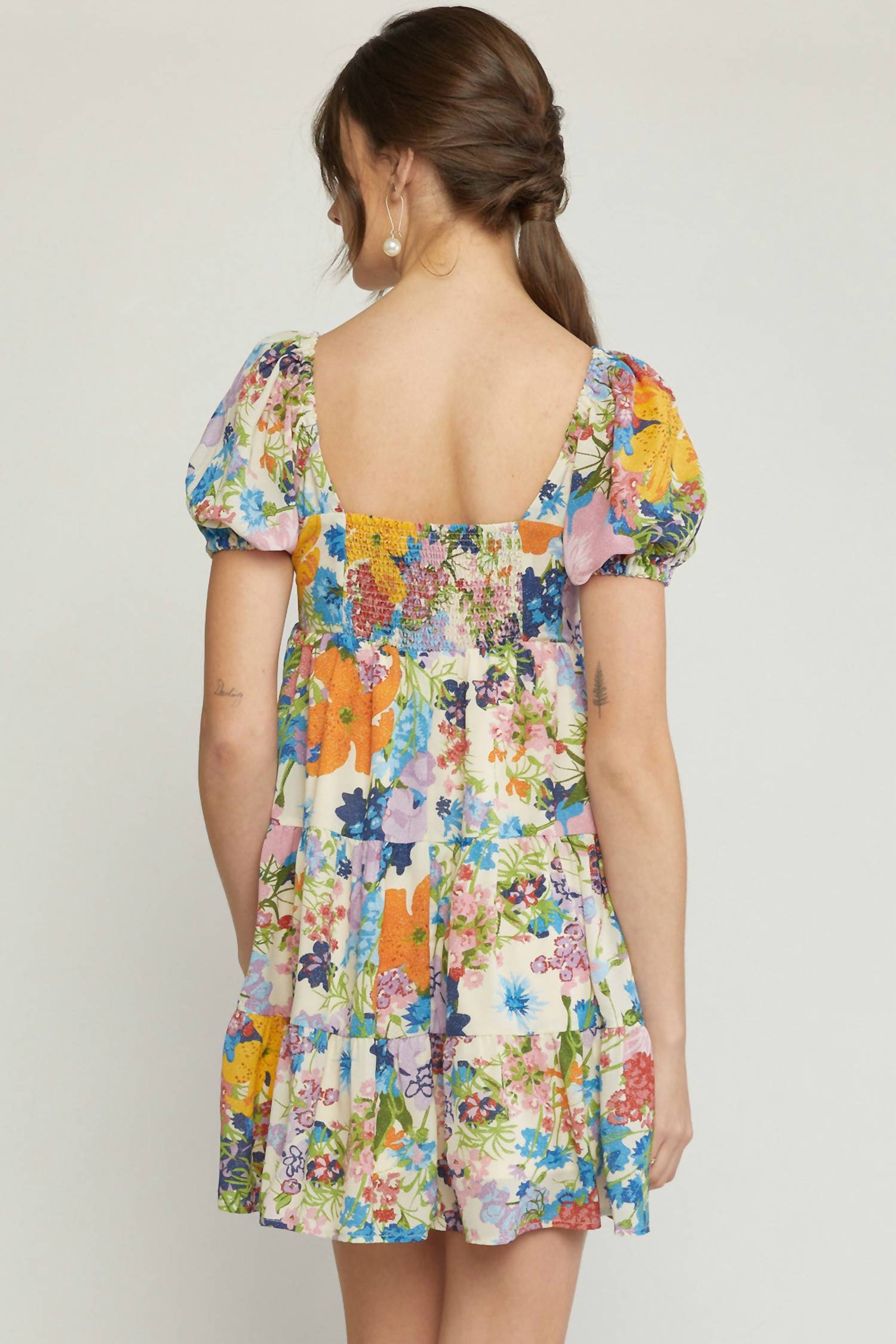 entro Stella Puff Sleeve Dress in floral multi - women's dress - detail view