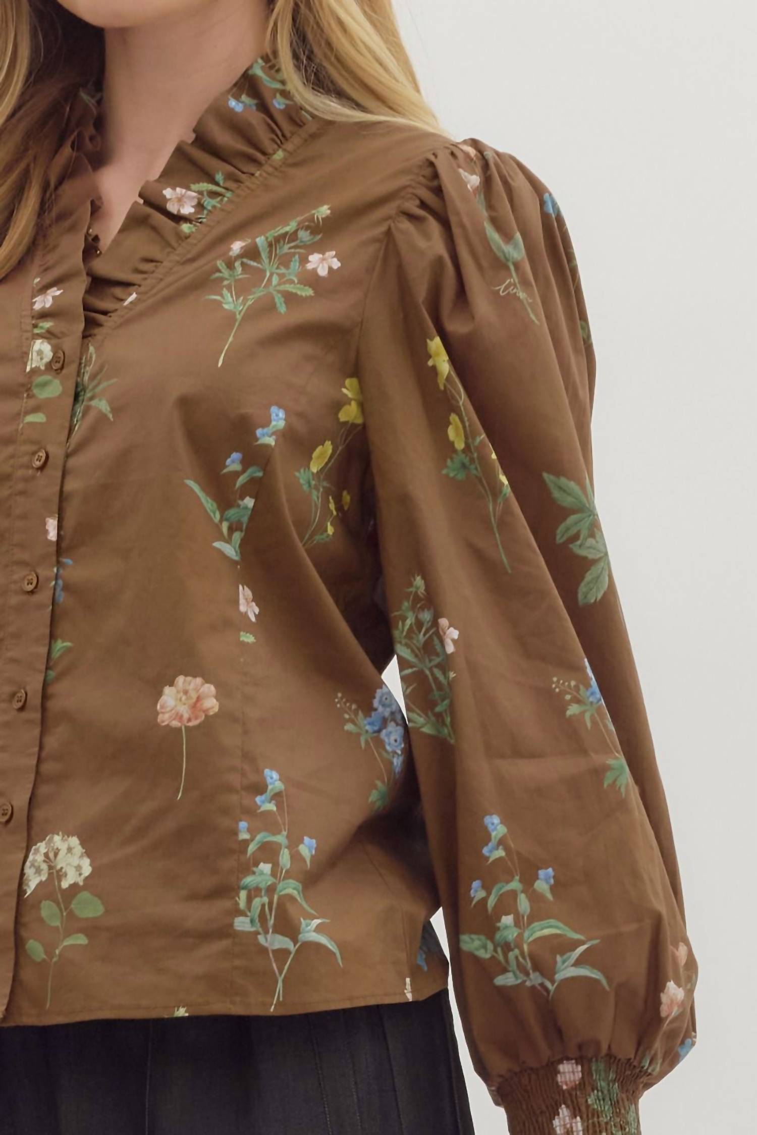 Entro - Smocked Long Sleeved Floral Top