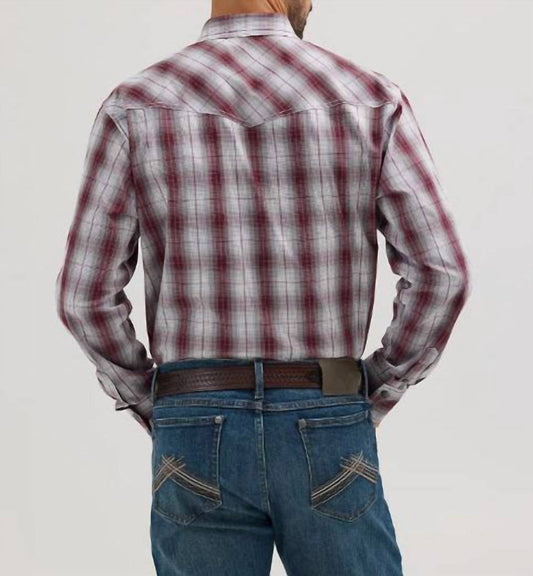 Wrangler - Men's Advanced Comfort Snap Shirt