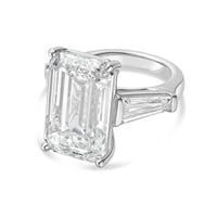 Diana M Jewels - Women's Emerald & Baguette Lab-Grown Diamond Fashion Ring (6.00 Ct) - Elegant