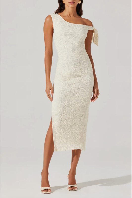 Astr - Emely Floral One-Shoulder Stretch Lace Dress