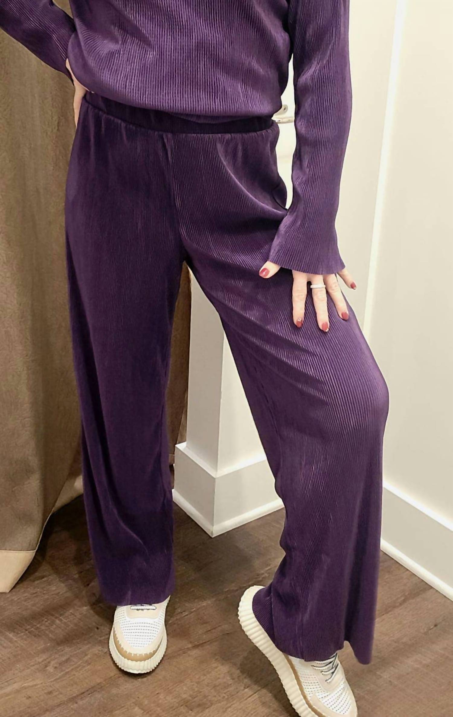 Cyrus - Women's Moon Mini Pleat Pants