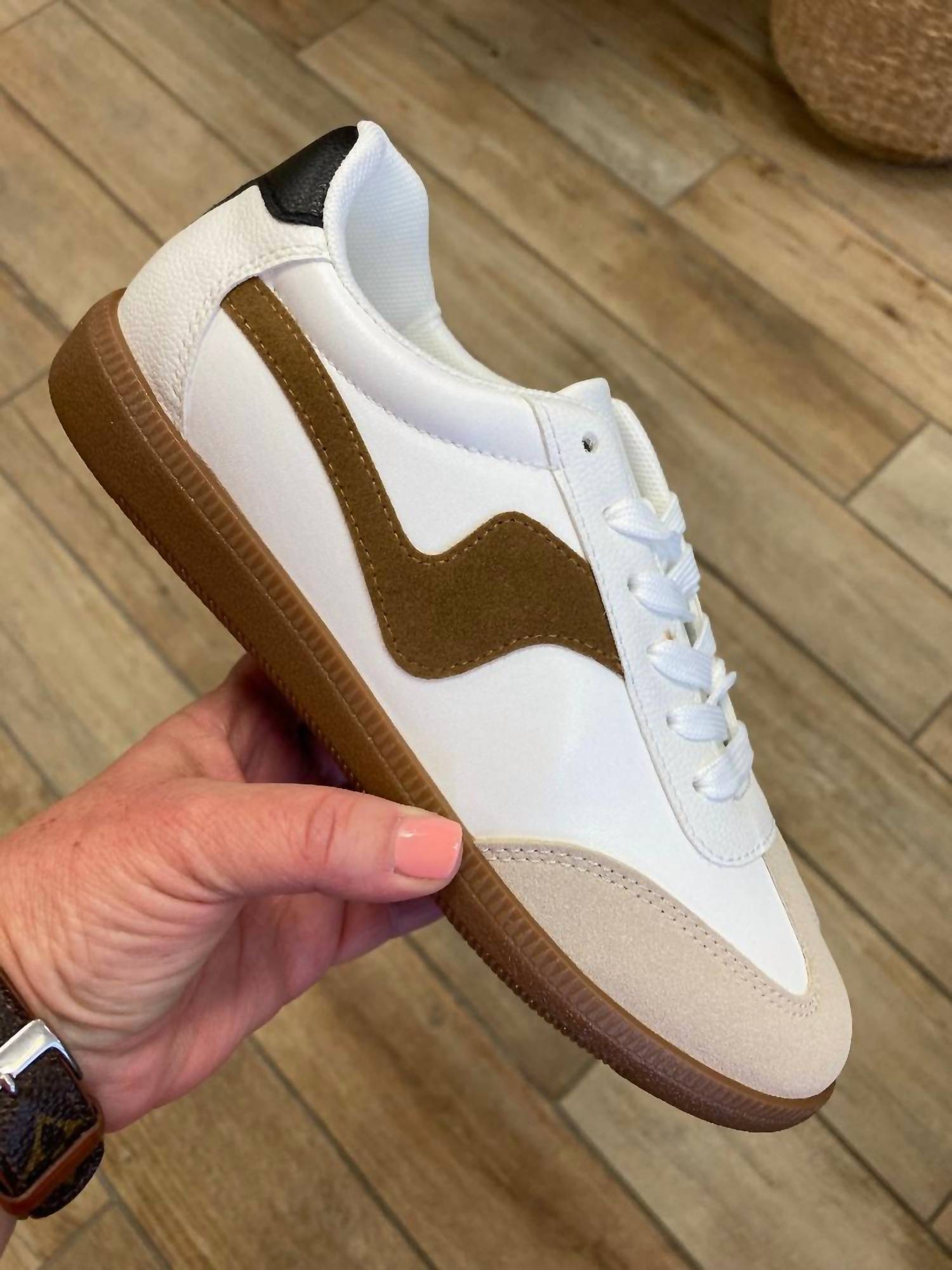 Outwoods - Women's Great-1 Sneaker