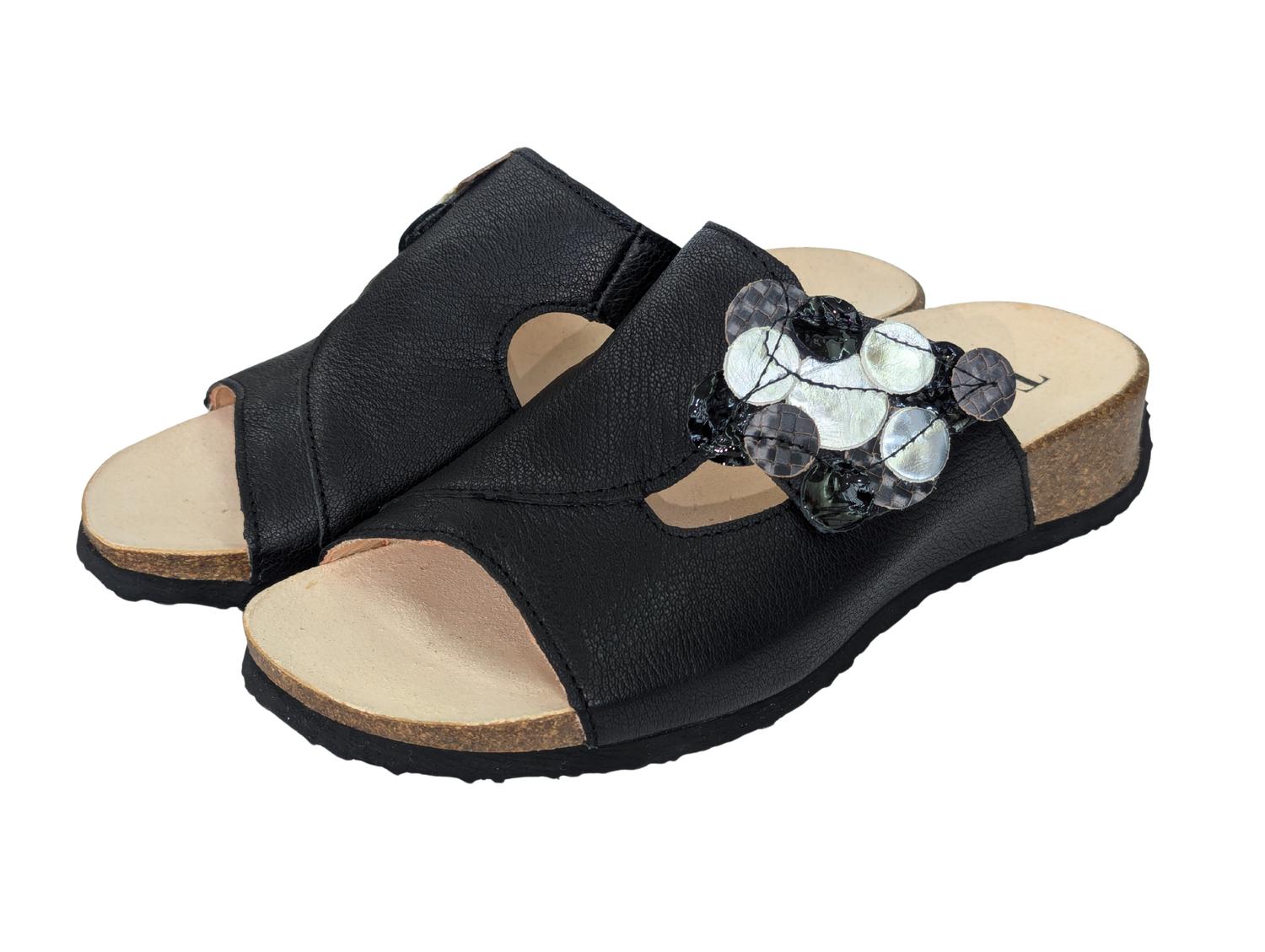 Think! Women's Mizzi Sandals in black 2 - women's sandal