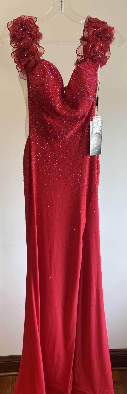 Amarra - Form-Fitting Long Formal Gown