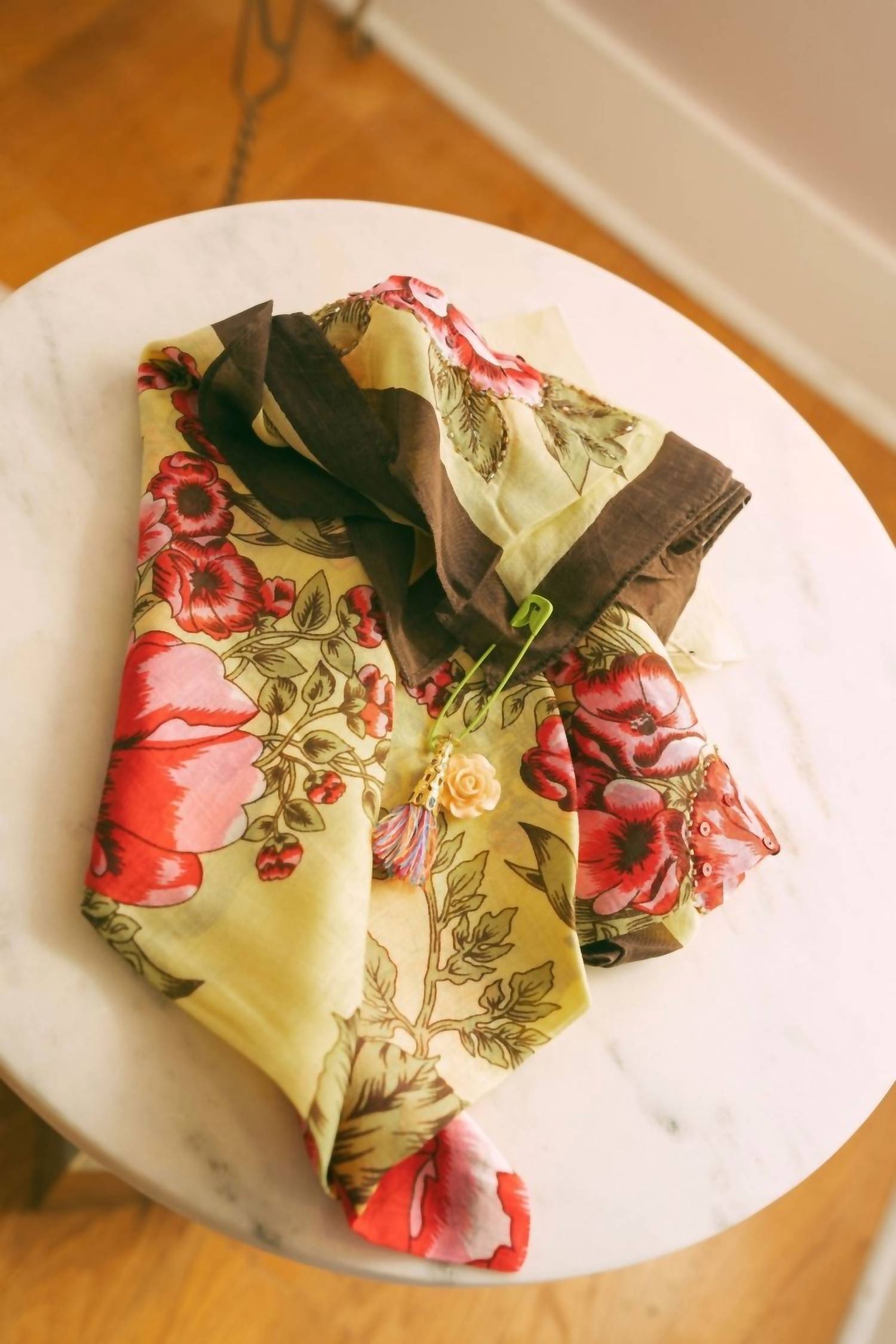 Aratta - Beauty Embellished Bandana