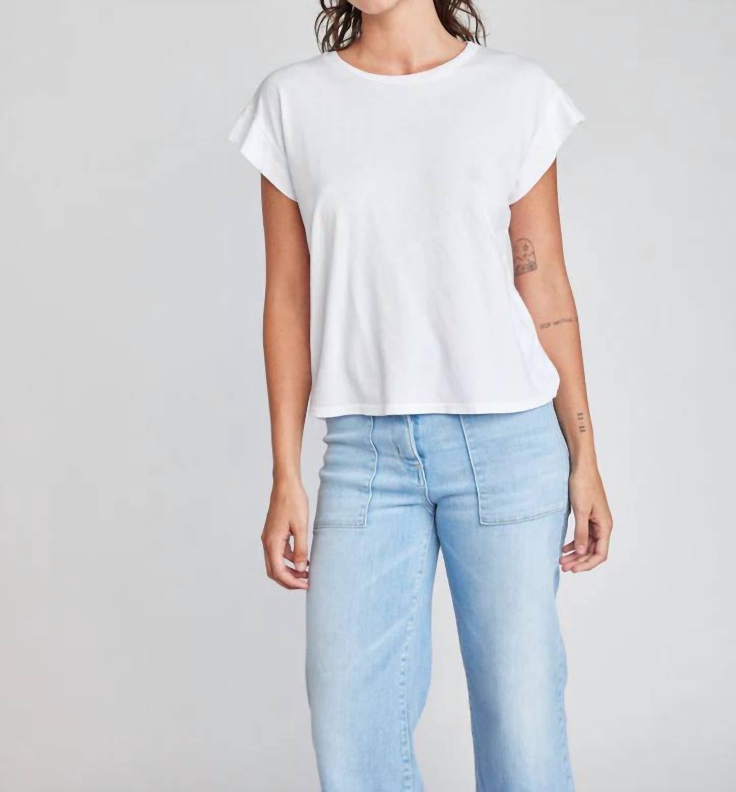 Self Contrast - Brynleem Casual Tee