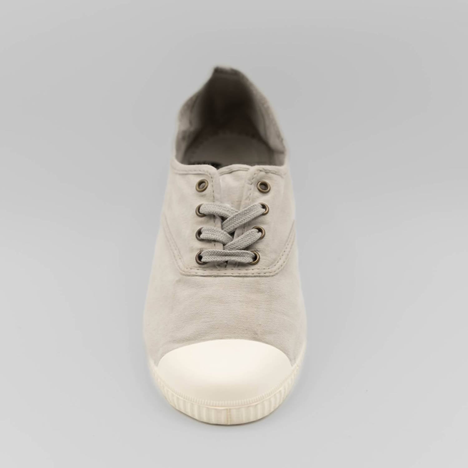 Women's Inglesa Tintada Puntera Sneaker