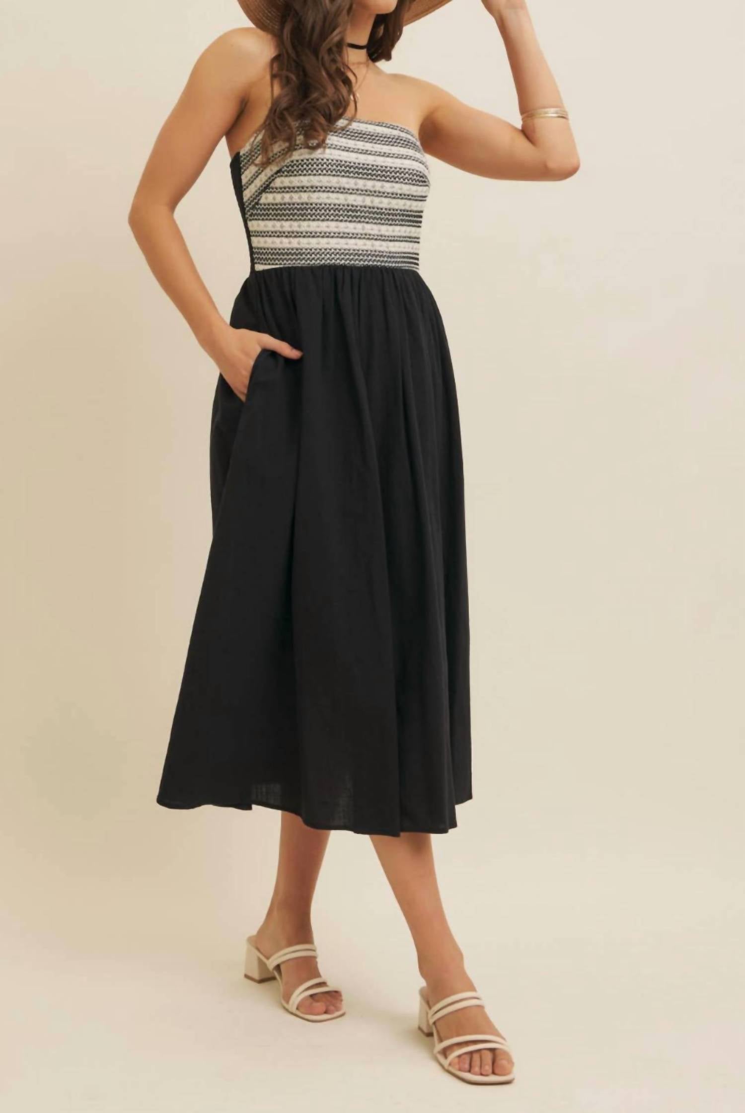 In February - Crochet Contrast Tube Top Midi Dress With Pockets