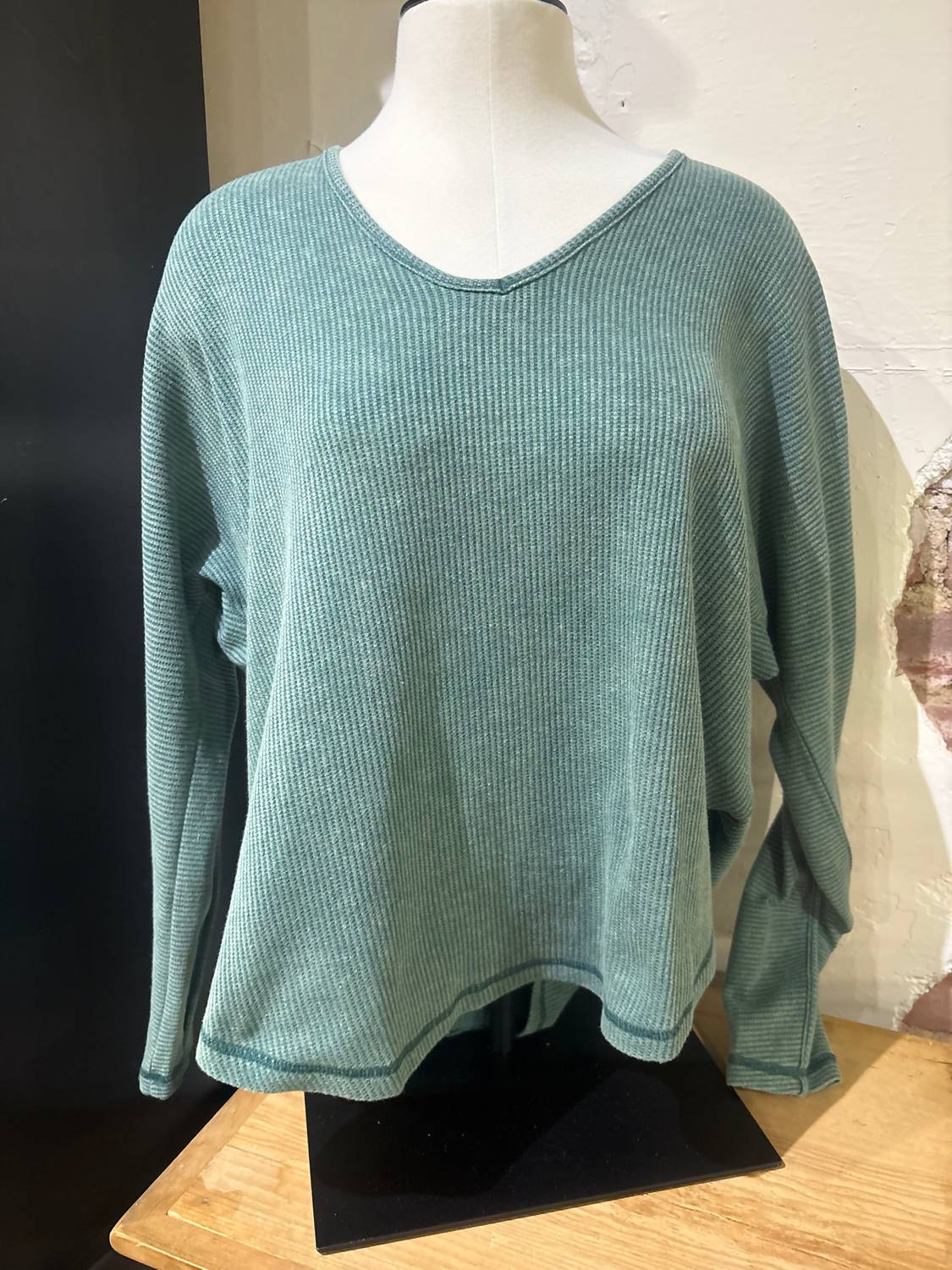 Hem & Thread - Women's V-neck Thermal Top