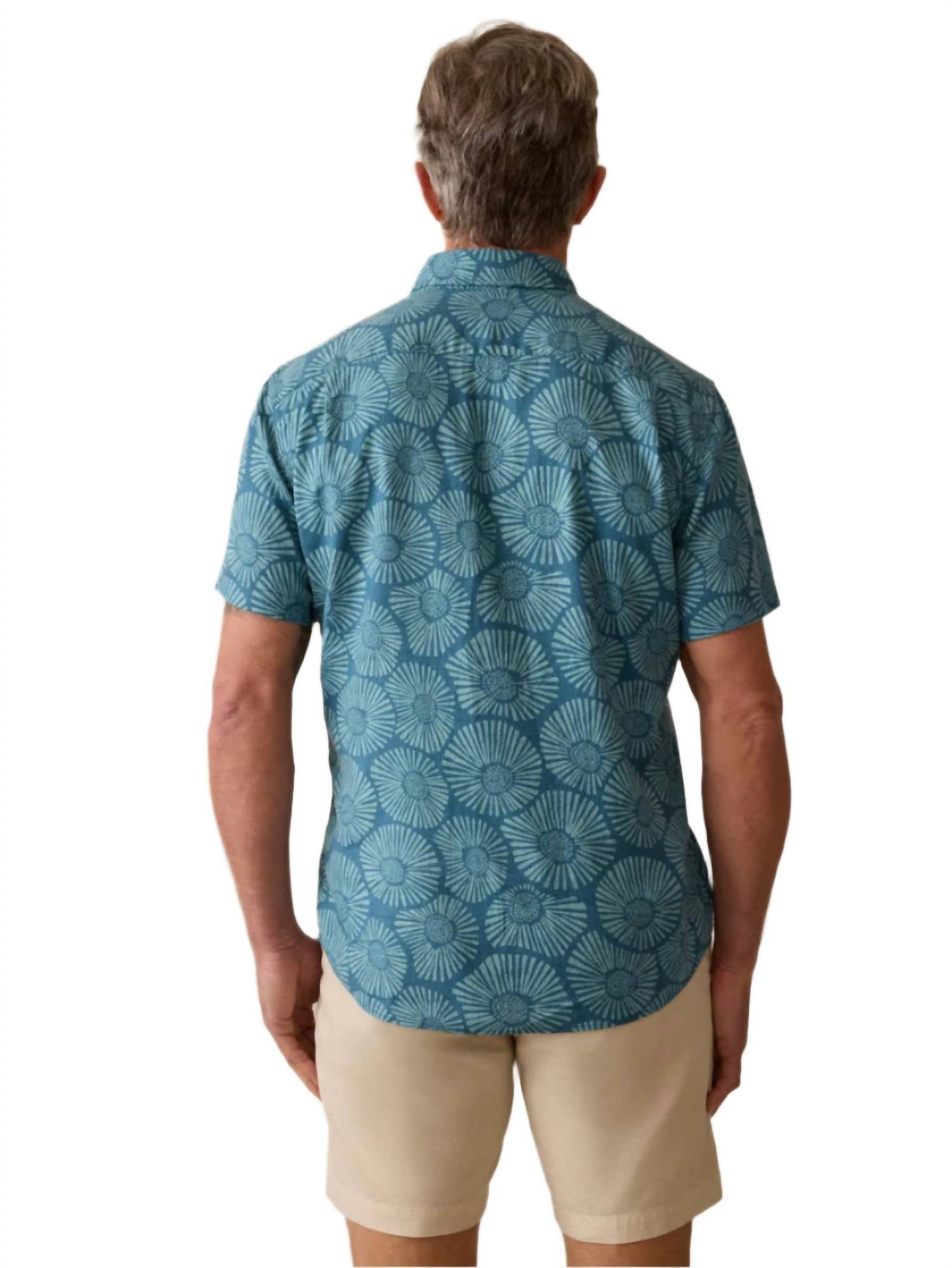 Faherty Breeze Short Sleeve Shirt in stormy sea floral - men's shirt - detail view
