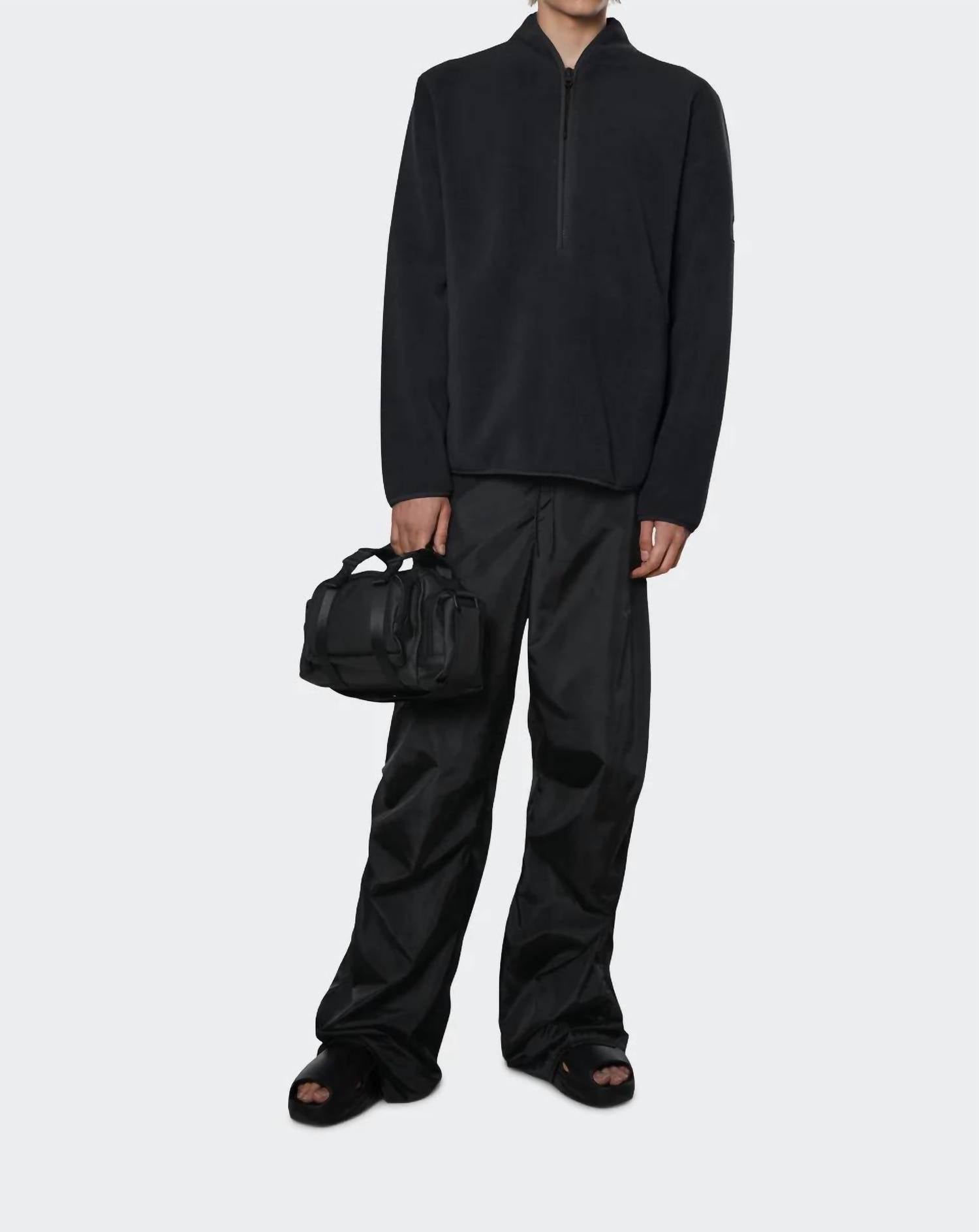 Rains Fleece Pullover in black - men's long sleeve top