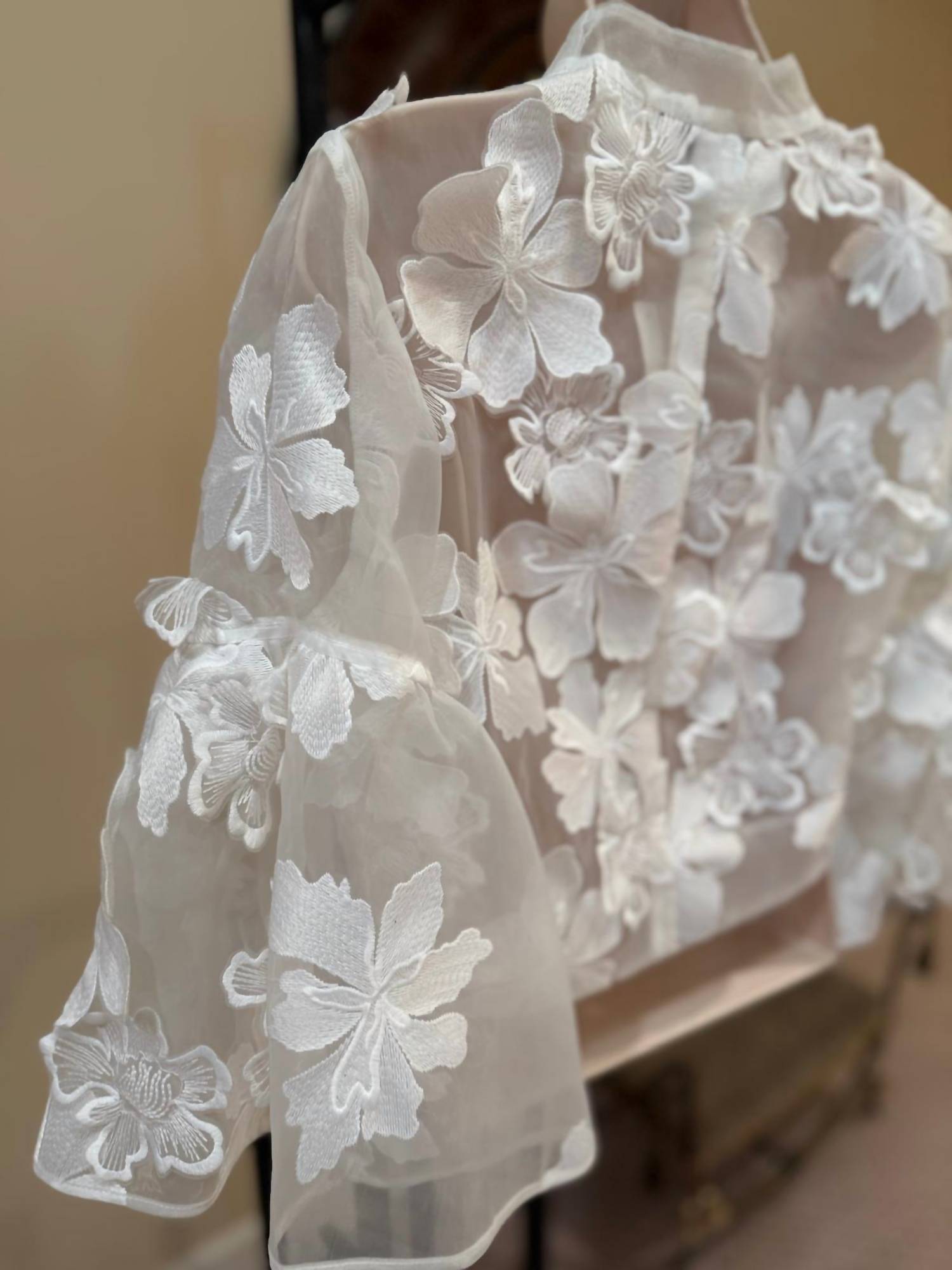Alberto Makali - Floral Applique Bolero Jacket