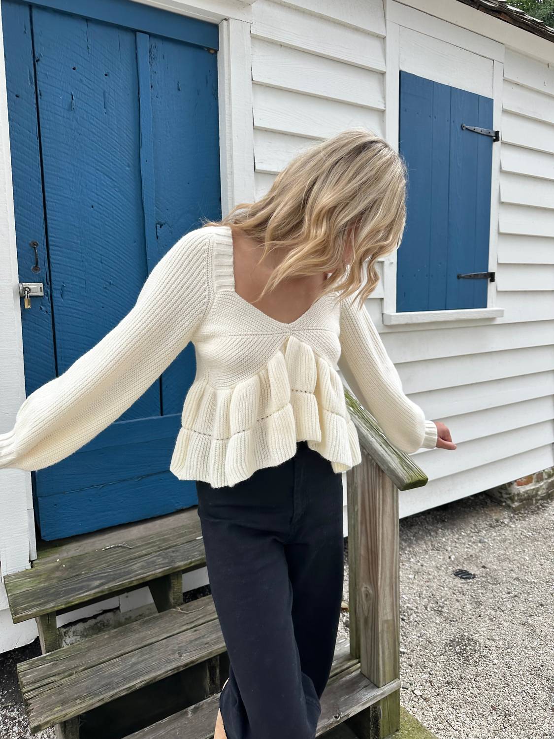 Storia - Timeless Ruffle Sweater