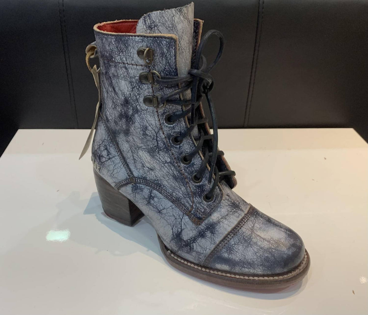 Bedstu - Women's Judgement Boot