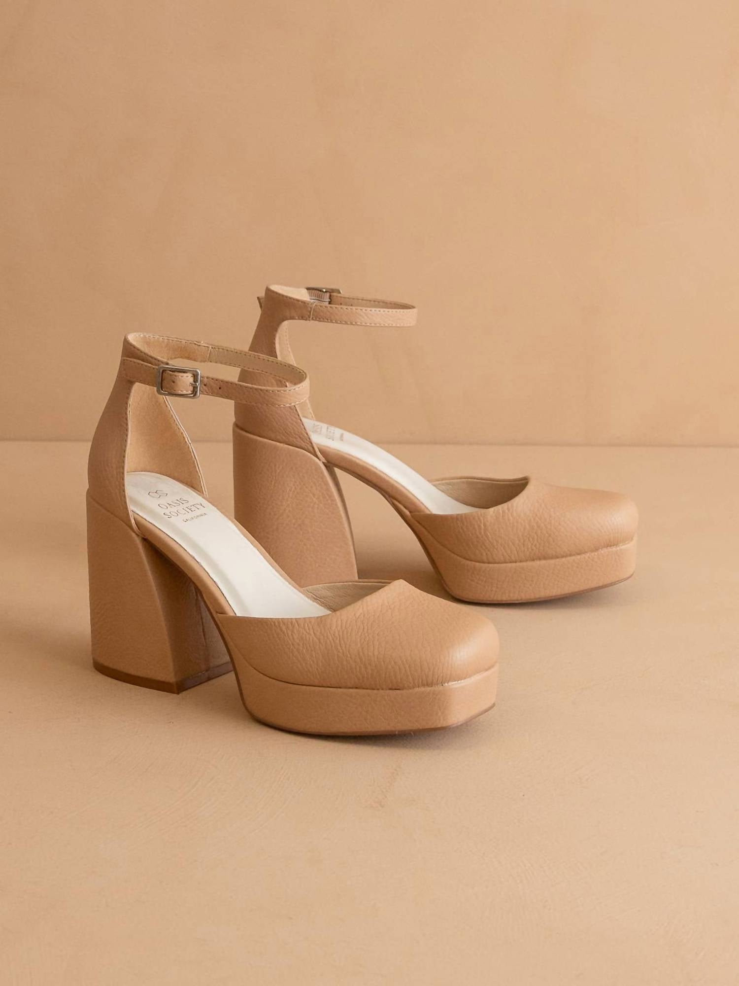 Oasis Society - Women's Oslo Chunky Platform Mary Janes Heels