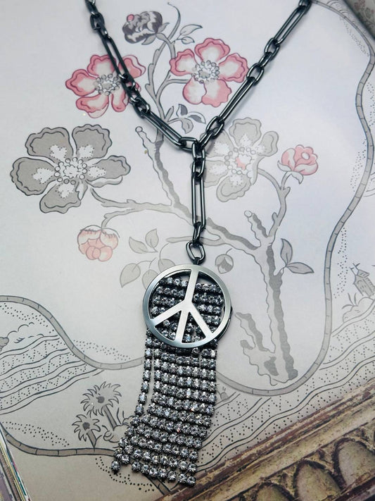 Tova - Women's Peace Necklace