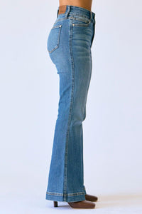 Judy Blue - Presley Petite Flare Jean