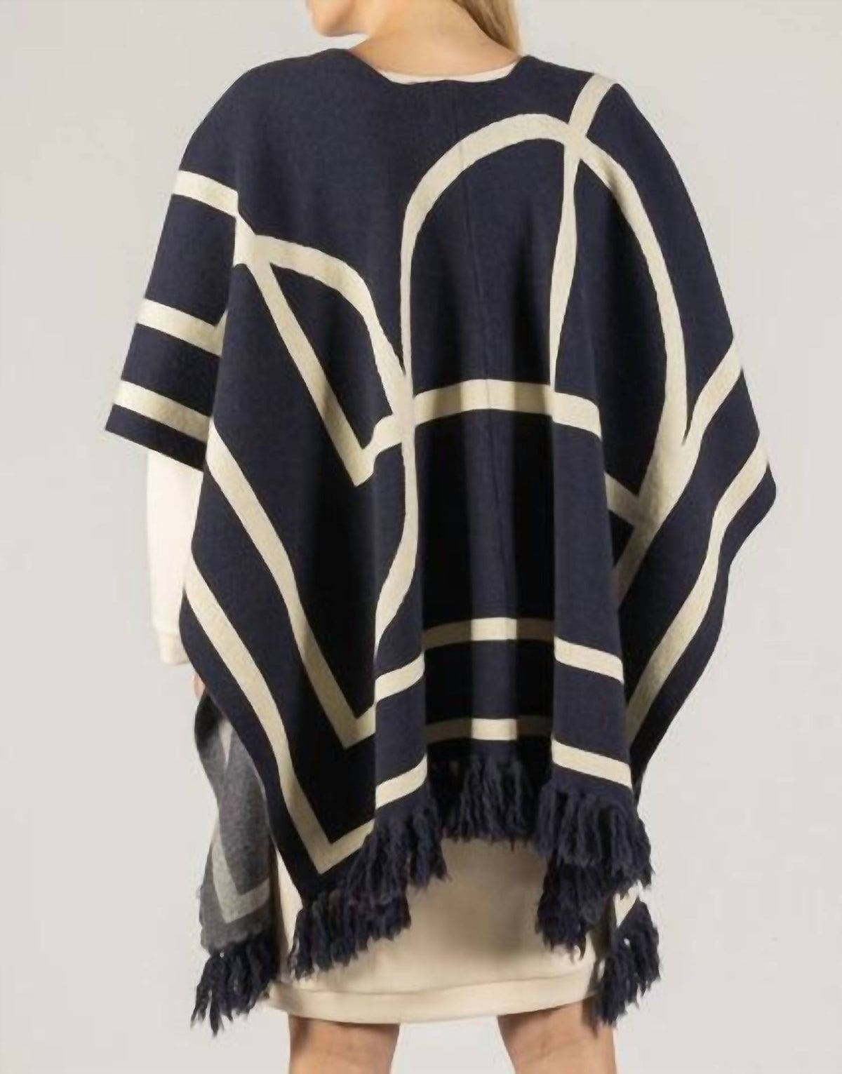Before You Collection - Fringed Geometric Pattern Shawl