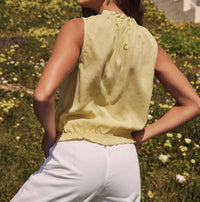 Sleeveless Ruffle Edge Pullover