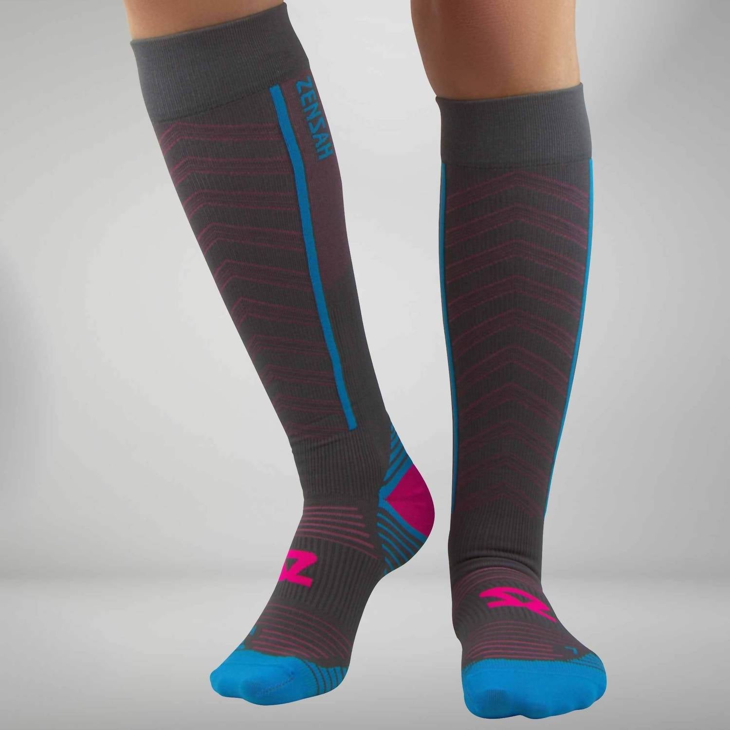 Zensah - Unisex Featherweight Compression Socks