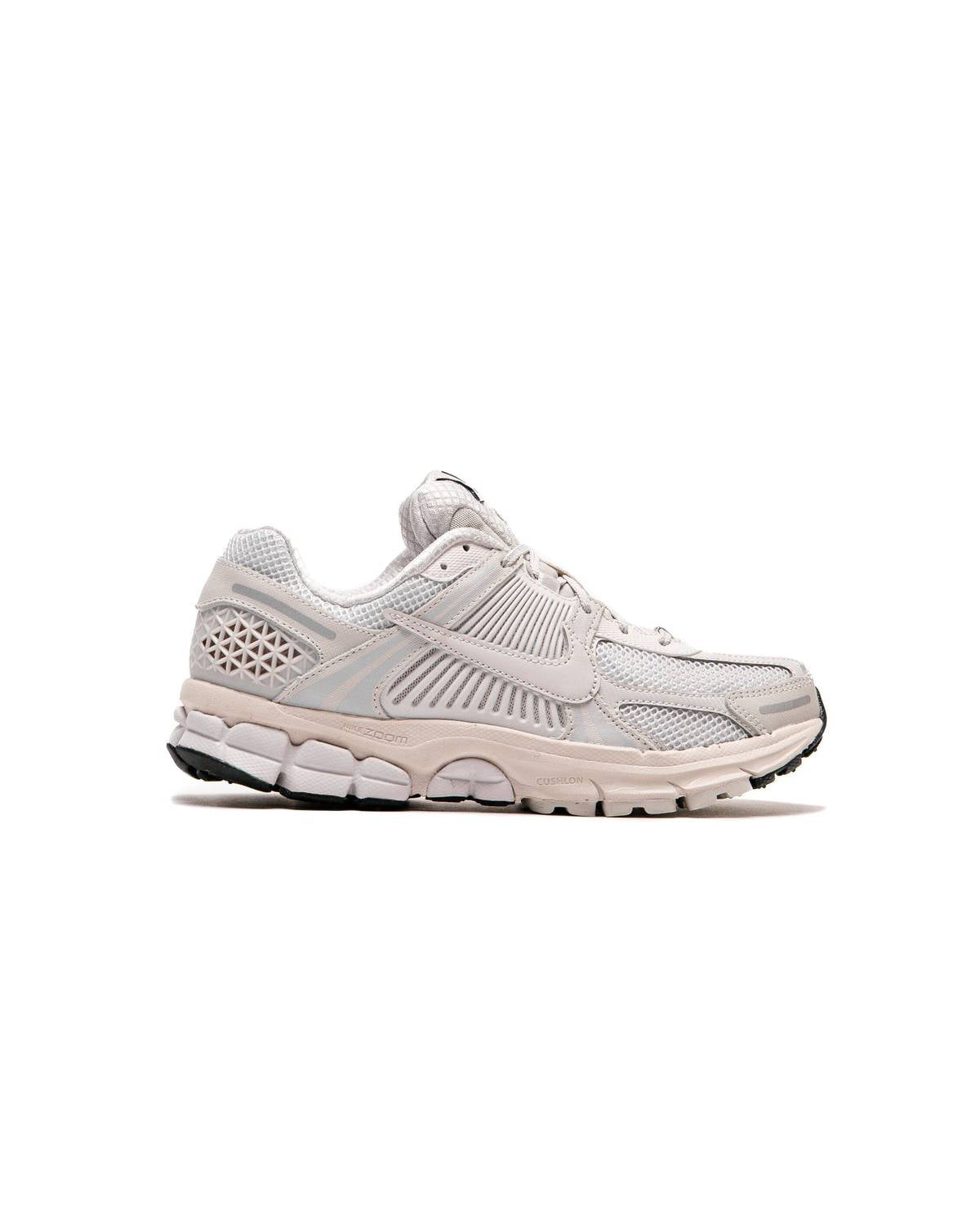 Nike - Men's Zoom Vomero 5 Shoes