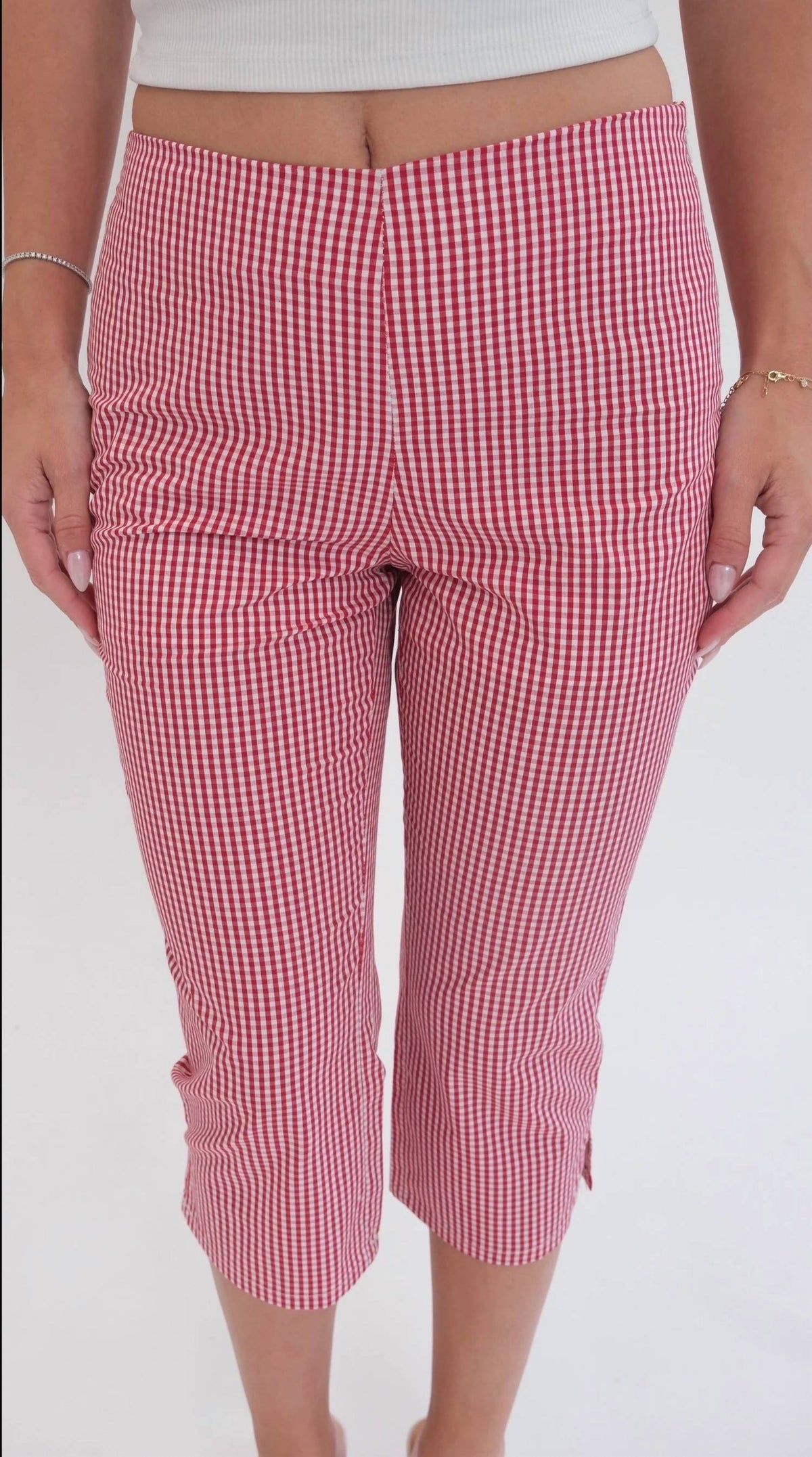 Le Lis - Scarlett Gingham Capri Pants