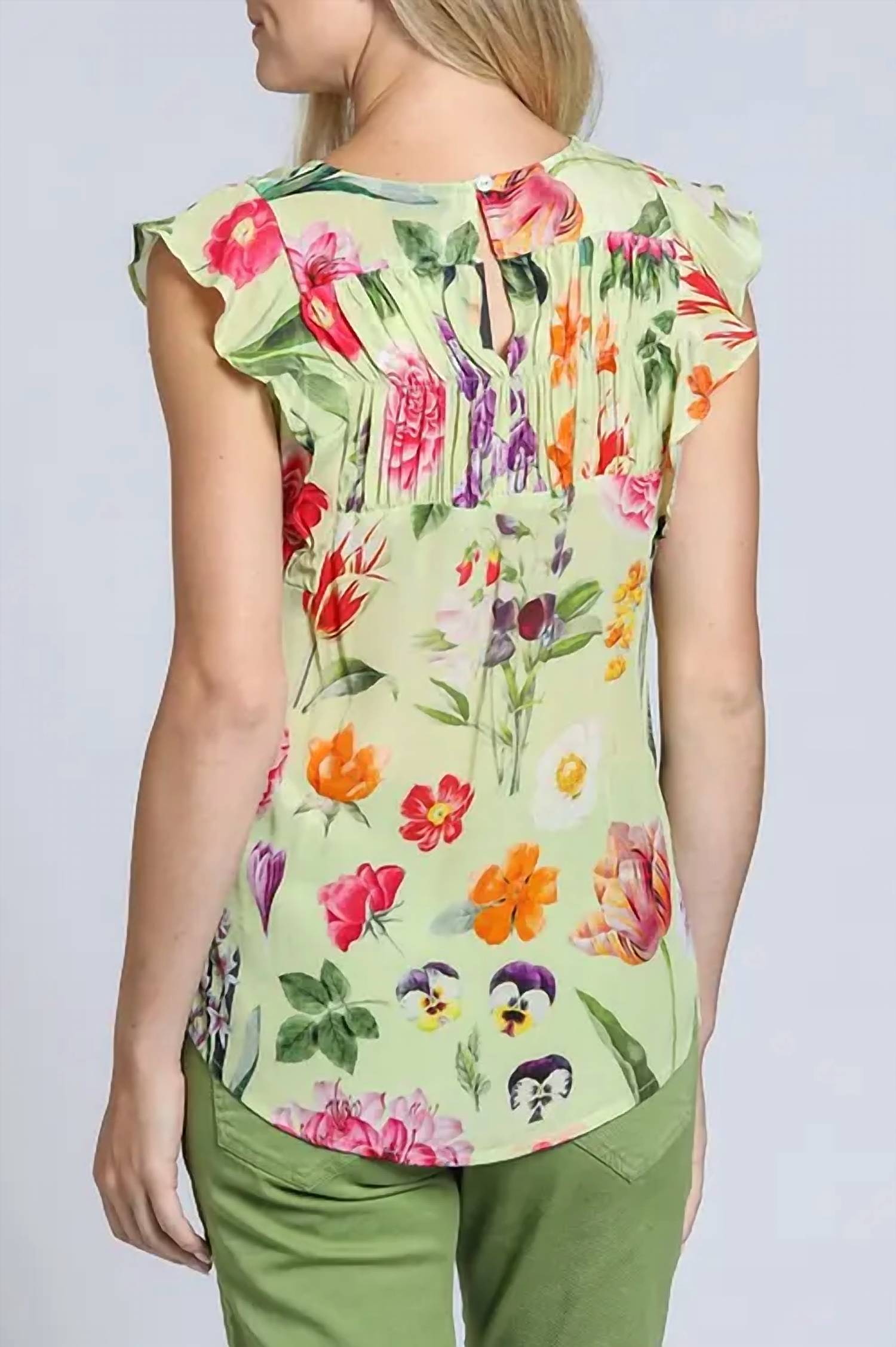 Apny - Sleeveless Flutter Sleeve Top