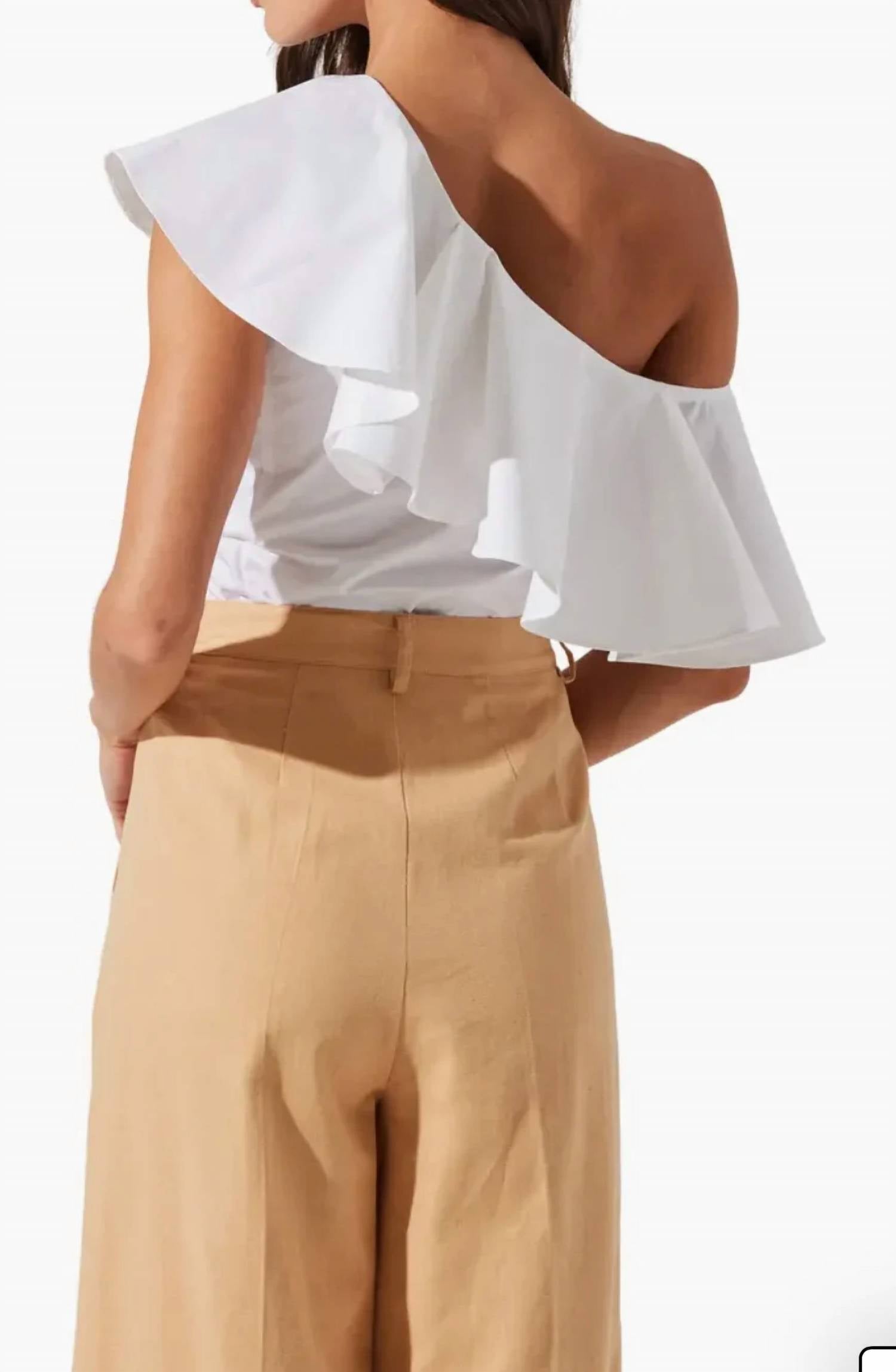 Astr - Felixa Off-shoulder Top