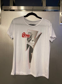 Chaser - Men's Bowie Short Sleeve Graphic Tee