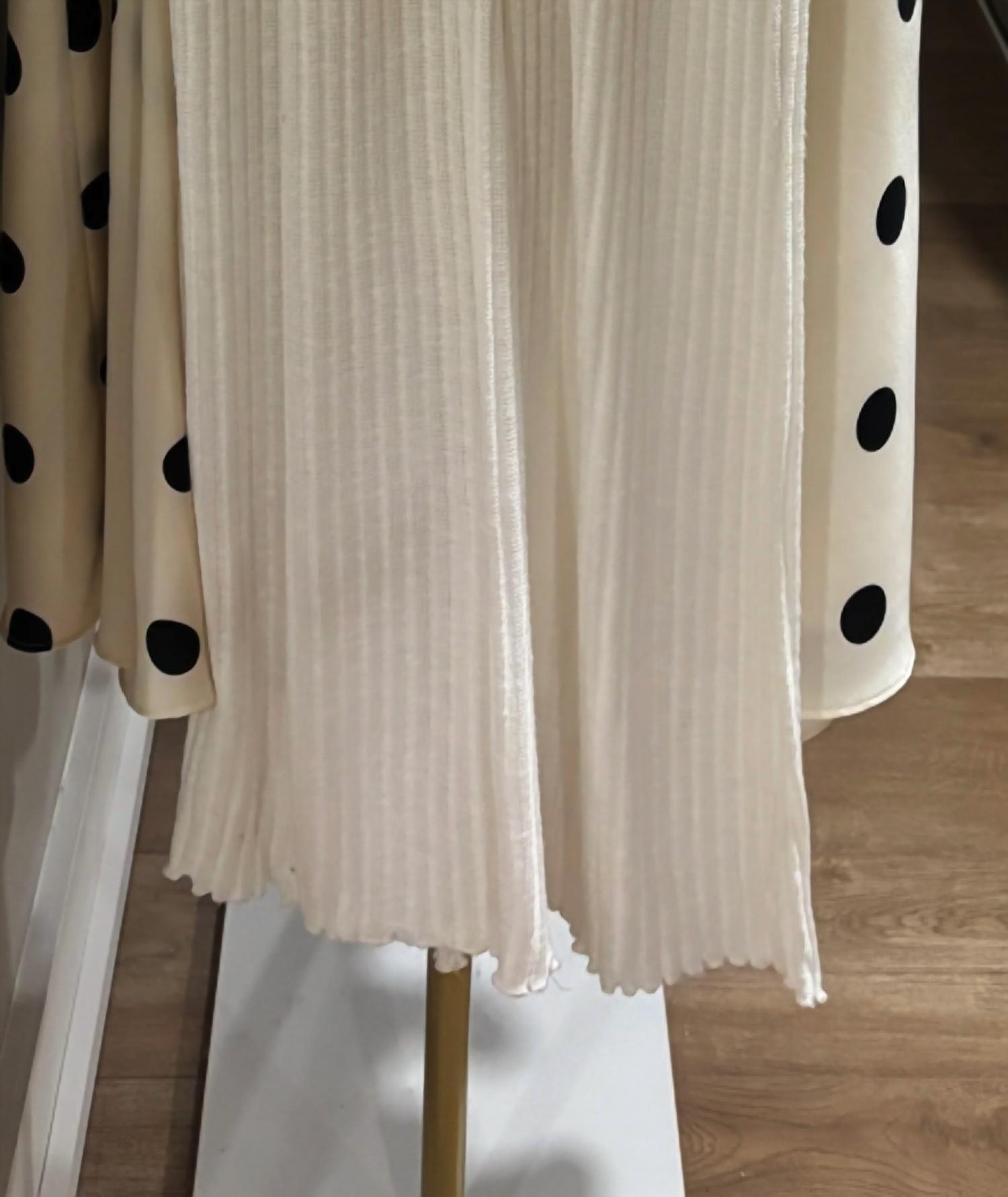 Vintage Havana Women's Party Attire Pants in white - women's pants - detail view