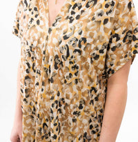 Adrienne - V-neck Shimmer Top