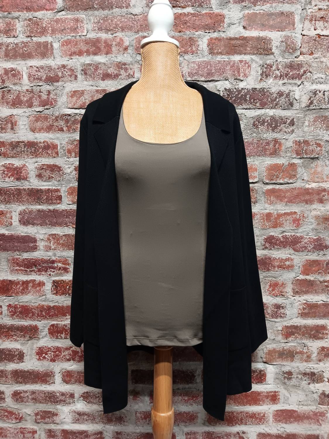 Keren Hart - Women's Collar Long Sleeve Cardigan