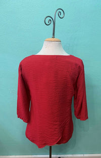 Cut Loose - Double Layer V-neck 3/4 Sleeve Top