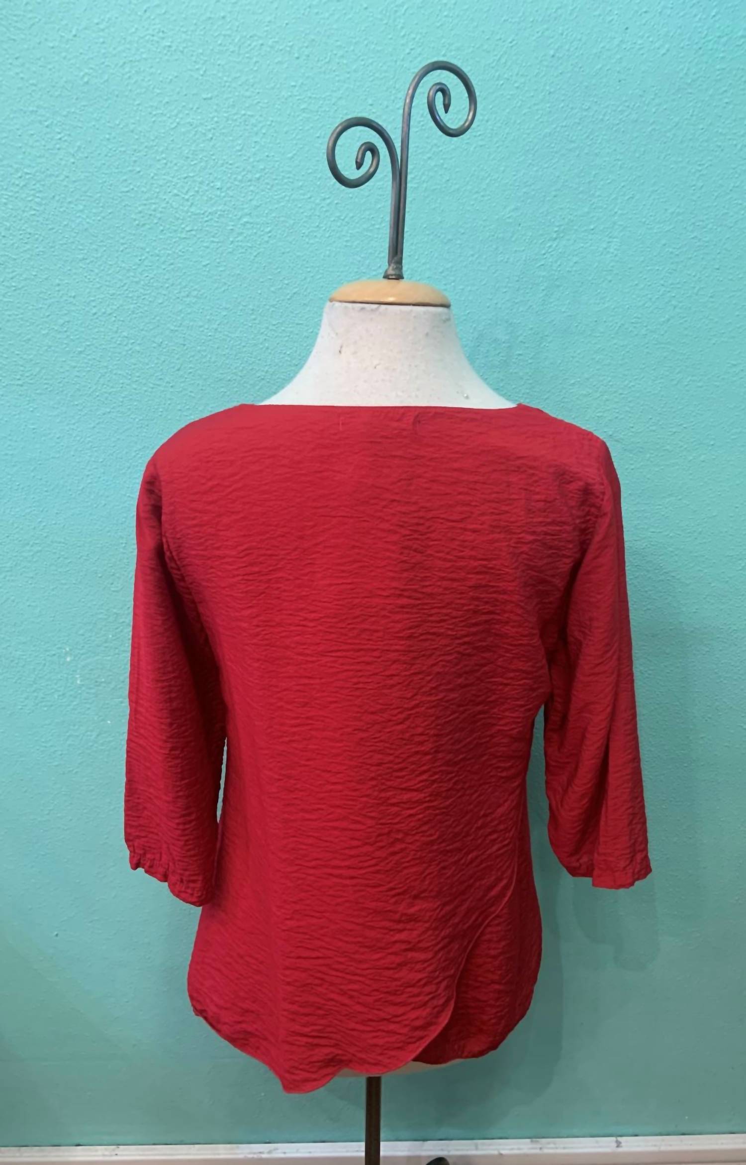 Cut Loose - Double Layer V-neck 3/4 Sleeve Top