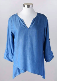 Keren Hart - Women's Asymmetric Hem Shirt