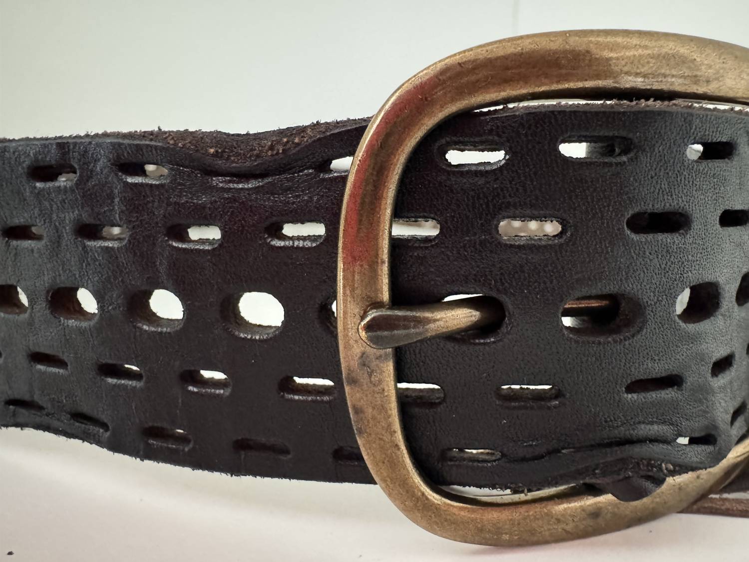 Linea Pelle - Women's Genuine leather broken in look multi hole belt