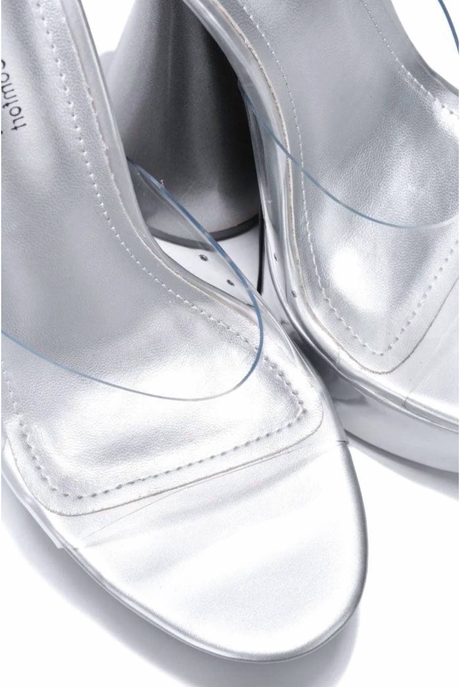 Cape Robbin - Women's Inji Thick Platform Heels