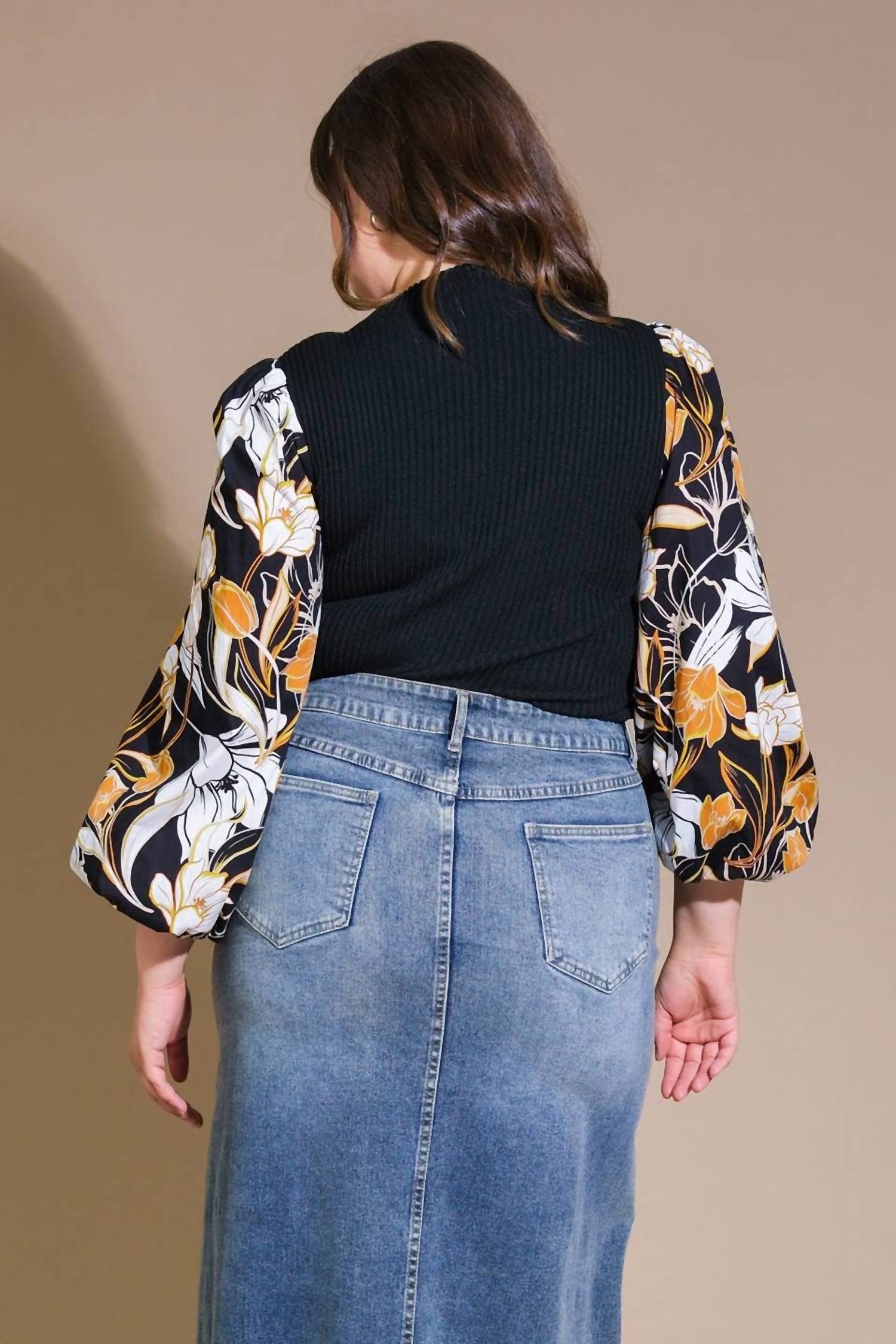 Flying Tomato - Sweater Top