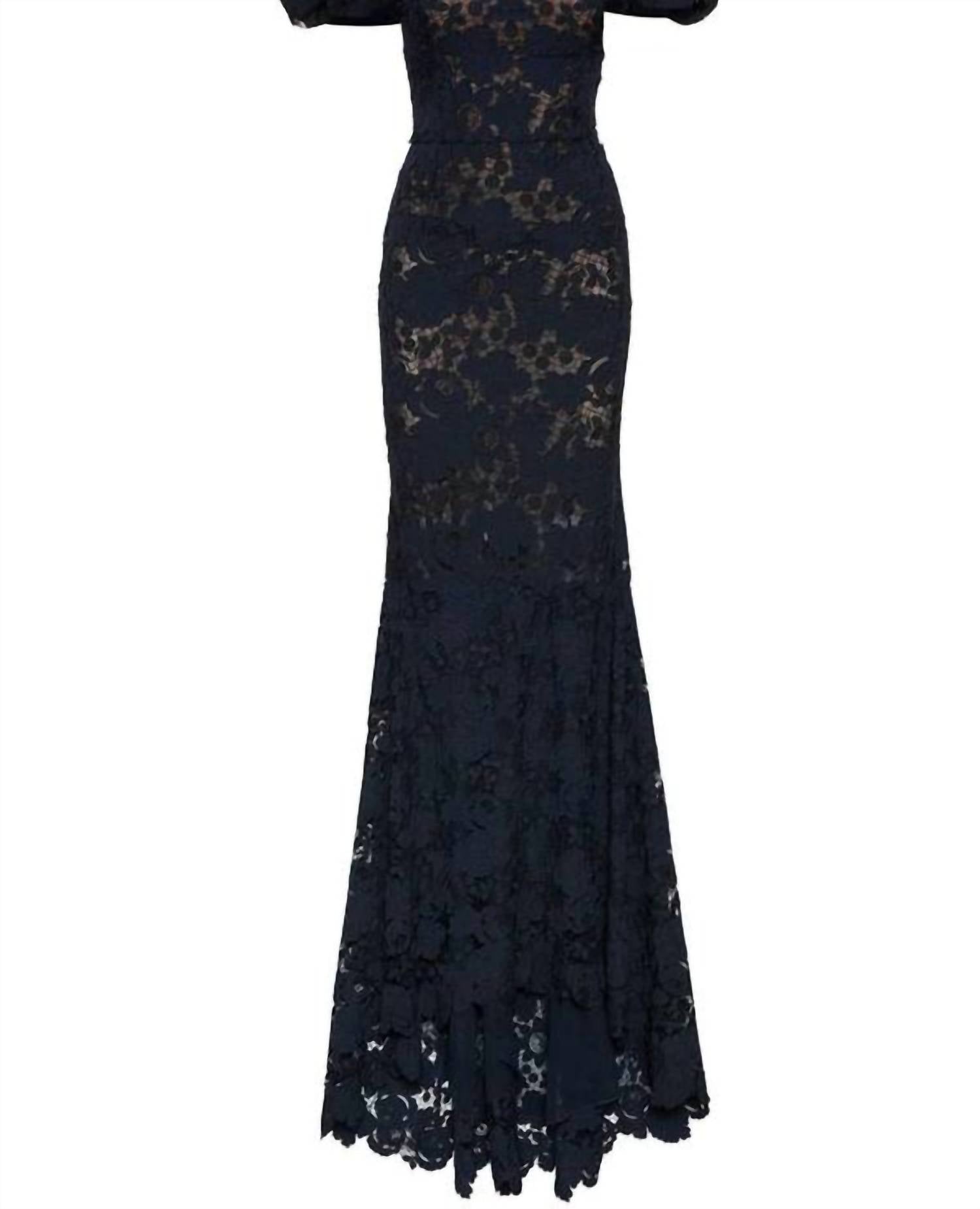 Oscar De La Renta - Off The Shoulder Guipure Lace Gown With Train